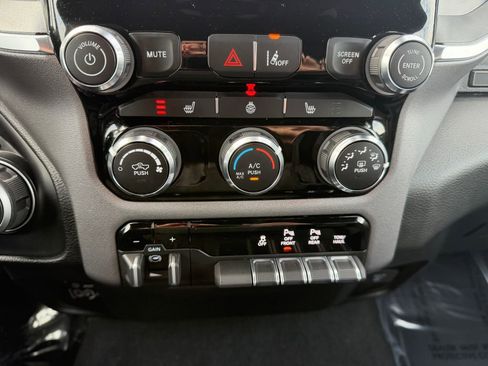 Used 2025 RAM 1500 Big Horn image 33