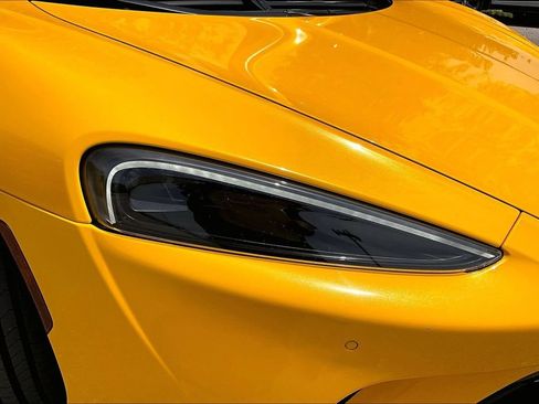 Used 2023 McLaren GT RWD image 35