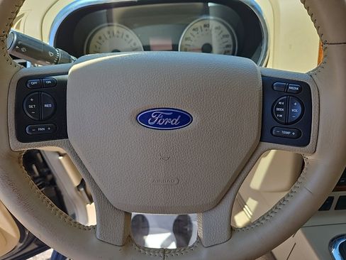 Used 2006 Ford Explorer Eddie Bauer image 17