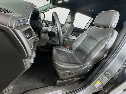 Used 2023 GMC Yukon XL SLT AWD/4WD image 12
