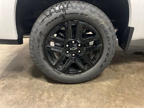 New 2026 Chevrolet Silverado 1500 RST w/ RST All Star Premium Package AWD/4WD image 9