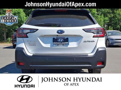 Used 2023 Subaru Outback Premium AWD/4WD image 27