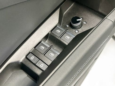 Certified 2024 Audi Q4 e-tron Premium AWD/4WD image 21