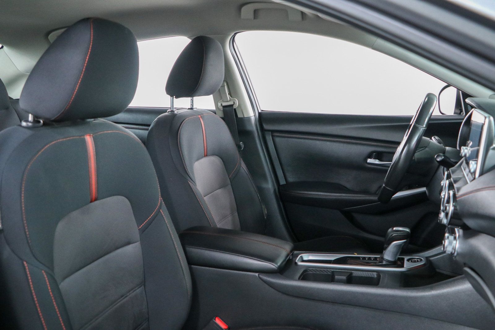 Used 2024 Nissan Sentra SR FWD image 26