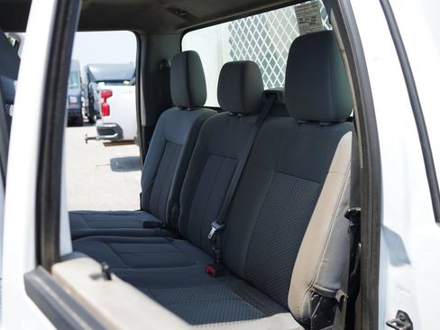 Used 2015 Ford F550 4x4 Crew Cab Super Duty image 28