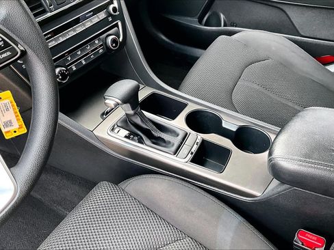 Used 2019 Kia Optima LX FWD image 13
