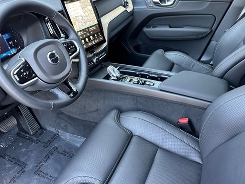 Certified 2026 Volvo XC60 B5 Ultra w/ Climate Package AWD/4WD image 9