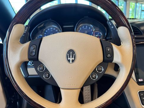 Used 2014 Maserati GranTurismo Convertible RWD image 57