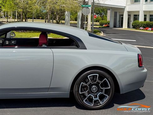 Used 2018 Rolls-Royce Wraith RWD image 47