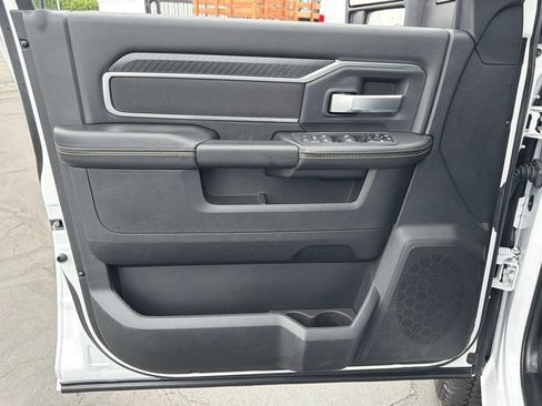 Used 2025 RAM 2500 Big Horn AWD/4WD image 19