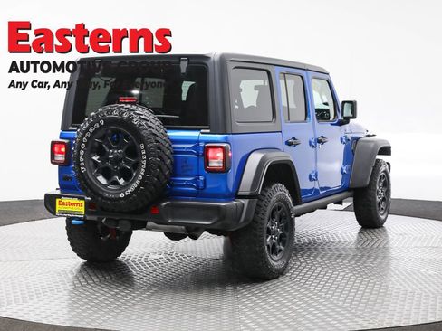 Used 2023 Jeep Wrangler Unlimited w/ Cold Weather Group AWD/4WD image 5