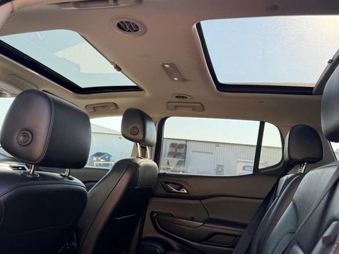 Used 2021 GMC Acadia SLT w/ Elevation Edition AWD/4WD image 10