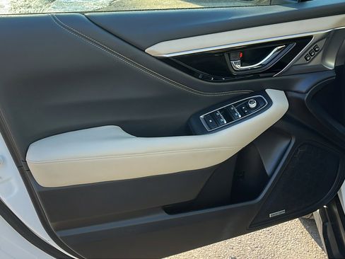 Used 2020 Subaru Outback Limited image 10