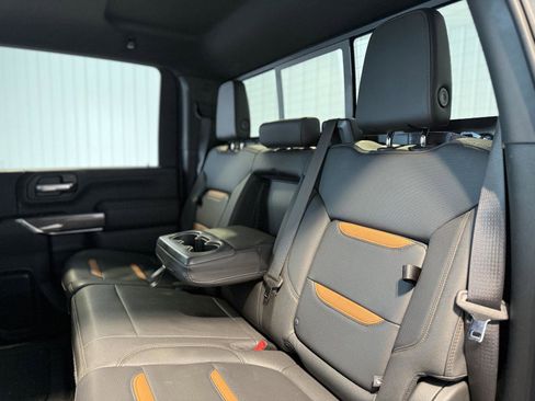 Used 2023 GMC Sierra 2500 AT4 w/ AT4 Preferred Package image 19