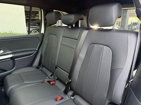New 2026 Mercedes-Benz GLB 250 4MATIC image 13