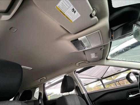 Used 2024 Nissan Rogue SV image 14