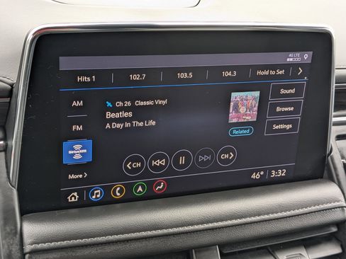 Used 2021 Chevrolet Tahoe Z71 w/ Rear Media and Nav Package image 19