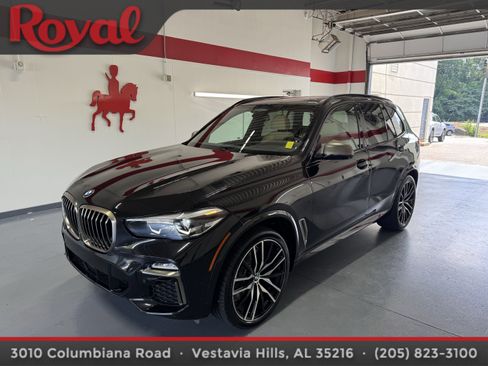Used 2021 BMW X5 M50i image 1