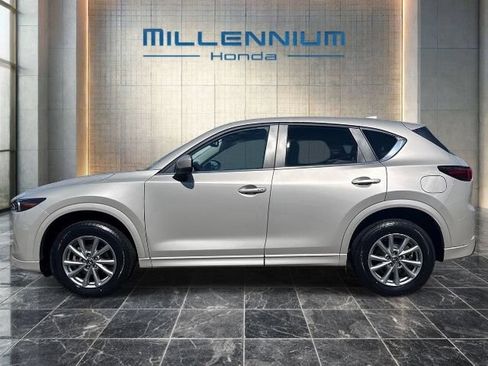 Used 2024 MAZDA CX-5 AWD 2.5 S w/ Preferred Package image 2