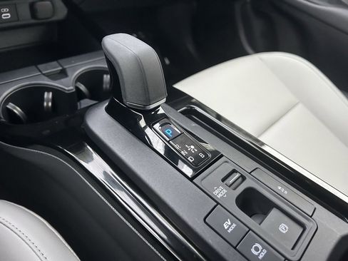 Certified 2024 Toyota Prius XLE image 20