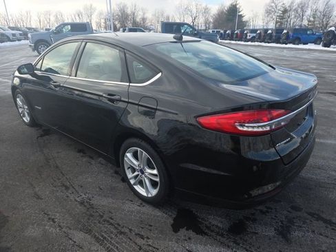 Used 2018 Ford Fusion S image 11