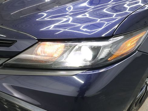Used 2021 Toyota Camry SE FWD image 29