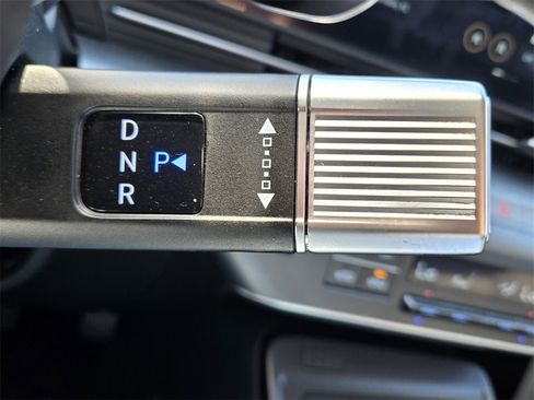 Used 2024 Hyundai Kona SEL w/ Convenience Package image 18