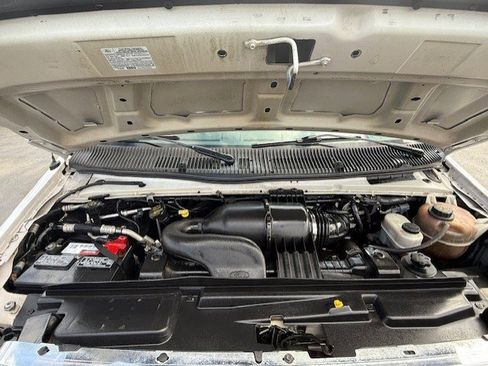 Used 2013 Ford E-350 and Econoline 350 Super Duty w/ Class I Trailer Tow Pkg image 19