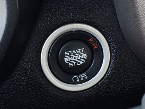 Used 2024 RAM 3500 Big Horn image 33