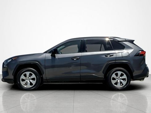 Used 2021 Toyota RAV4 LE AWD/4WD image 2