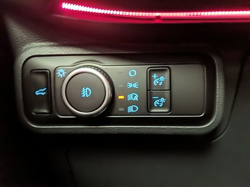 Certified 2025 Ford Explorer ST image 26