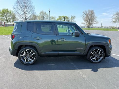 Used 2021 Jeep Renegade Sport image 4