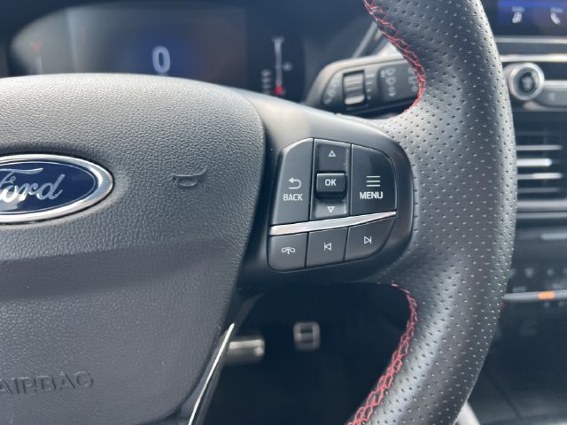 Used 2024 Ford Escape ST-Line AWD/4WD image 16