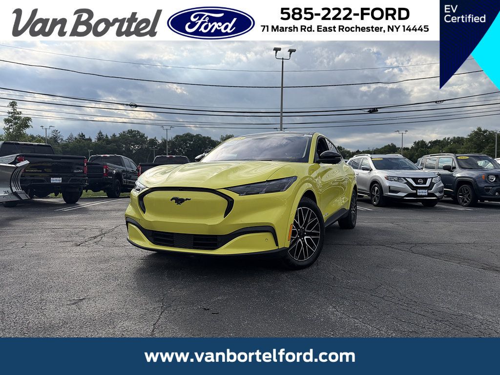 Certified 2025 Ford Mustang Mach-E Premium AWD/4WD image 1