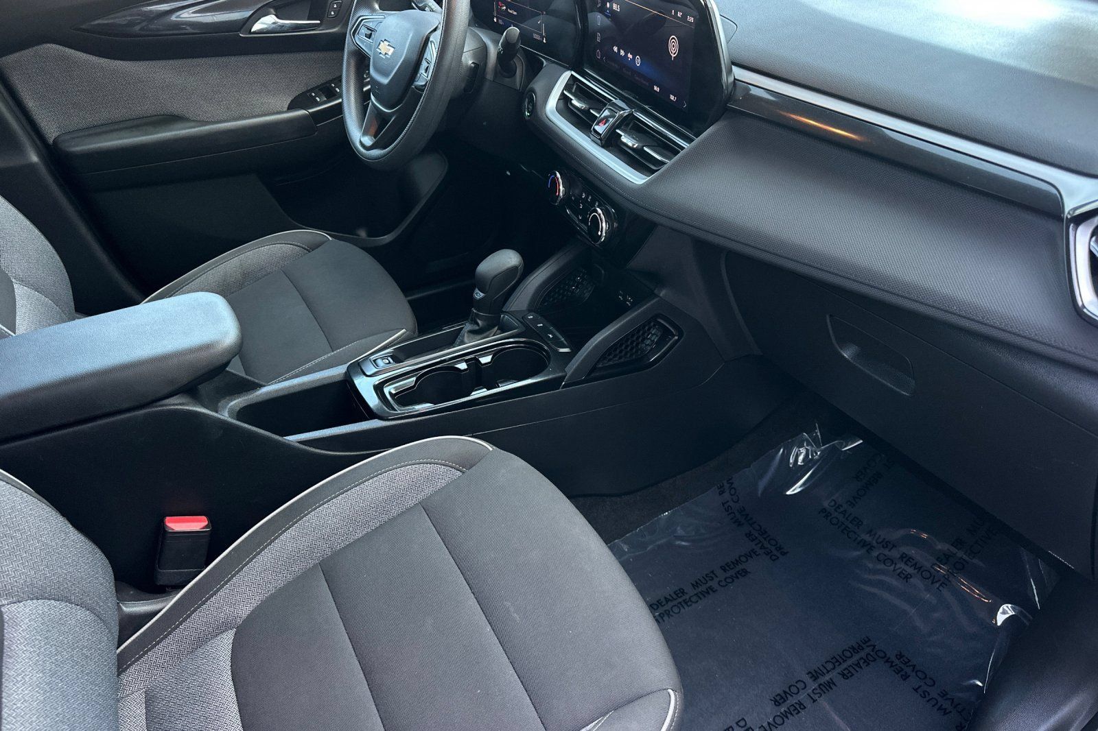 Used 2024 Chevrolet TrailBlazer LT FWD image 19