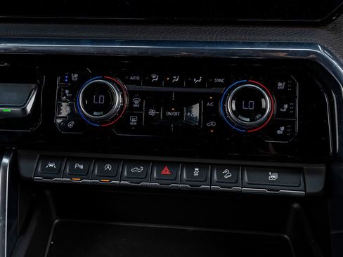 Used 2024 GMC Sierra 1500 Denali image 26