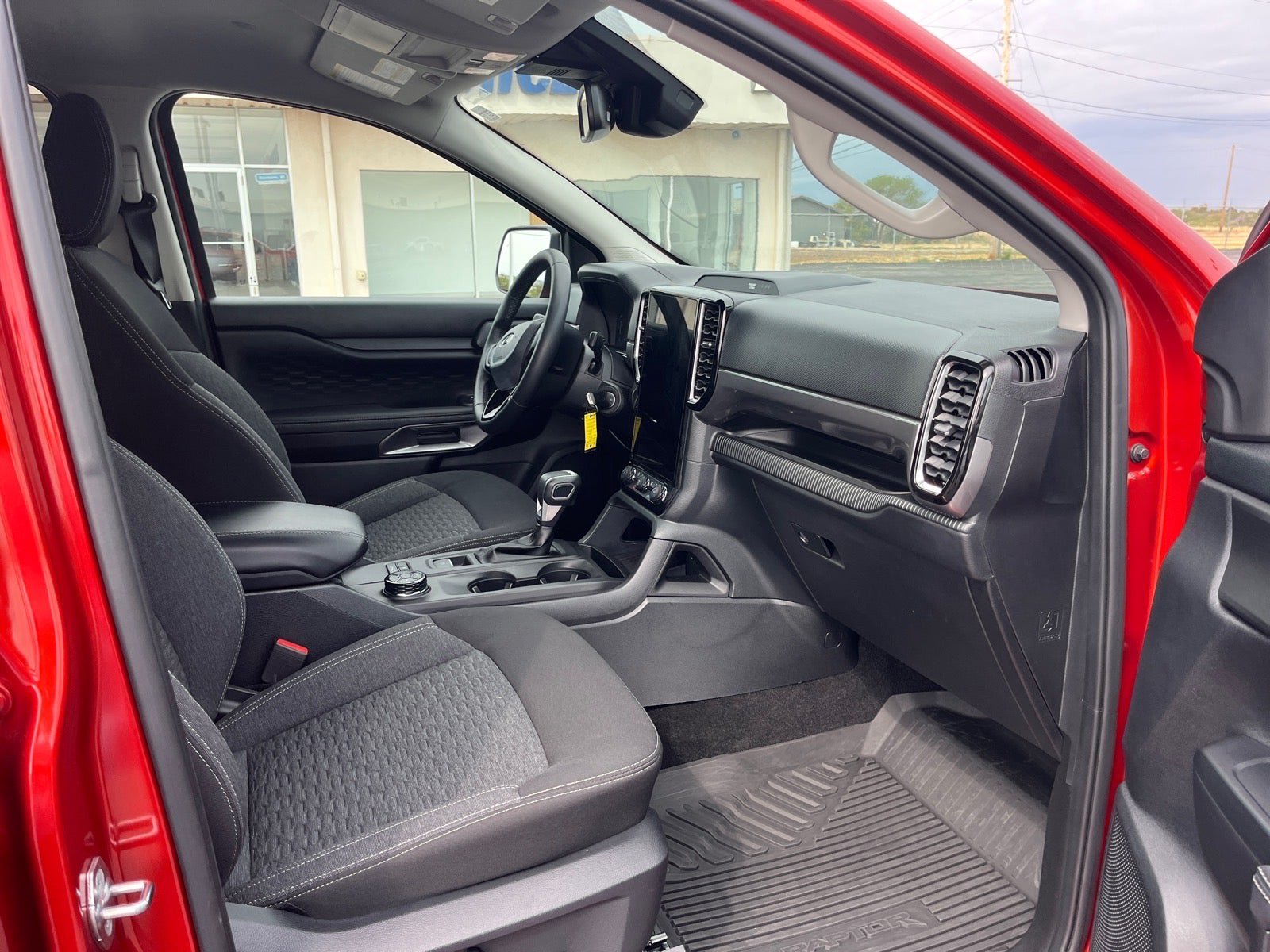 Used 2024 Ford Ranger XLT w/ FX4 Off-Road Package AWD/4WD image 7