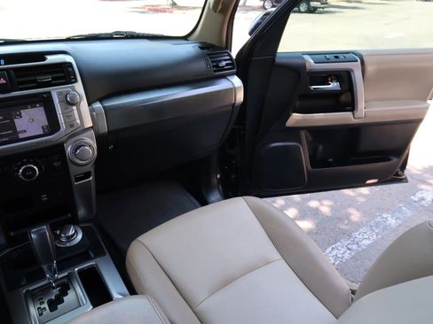Used 2016 Toyota 4Runner SR5 Premium AWD/4WD image 27
