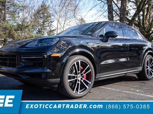 Used 2024 Porsche Cayenne S image 1