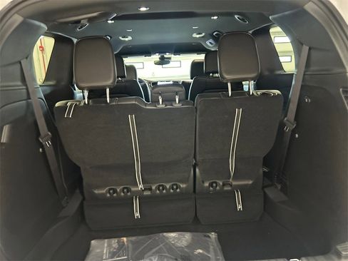 New 2026 Chrysler Pacifica Select image 32