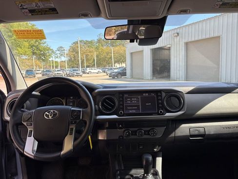 Used 2021 Toyota Tacoma SR5 image 8