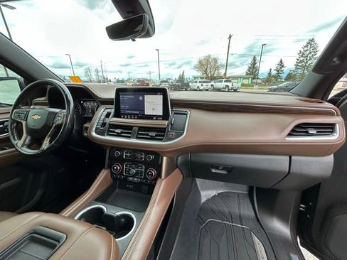 Used 2021 Chevrolet Tahoe High Country w/ Premium Package AWD/4WD image 36