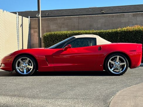 Used 2006 Chevrolet Corvette Convertible w/ Preferred Equipment Group RWD image 7
