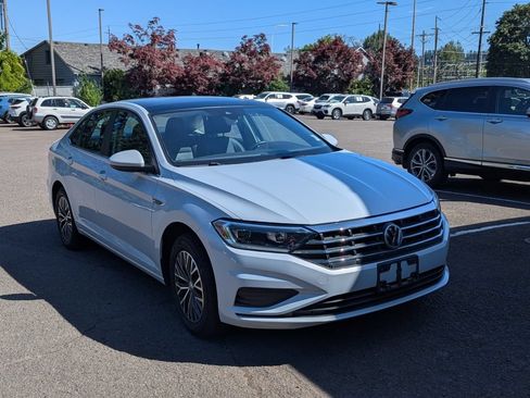 Used 2019 Volkswagen Jetta SEL FWD image 10
