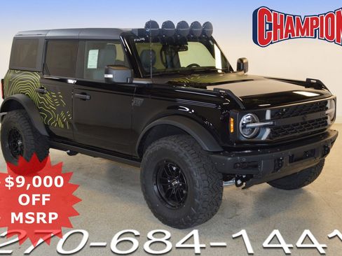 New 2025 Ford Bronco Badlands image 1