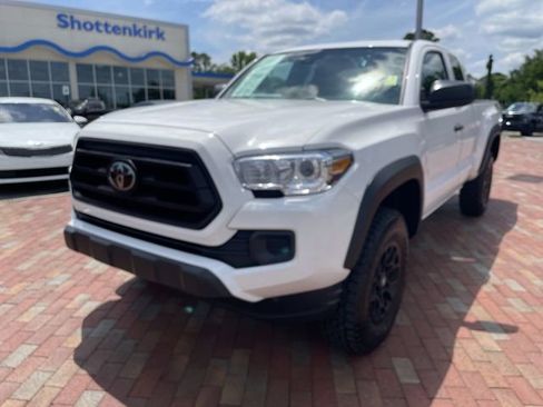 Used 2022 Toyota Tacoma SR w/ SX Package RWD image 1