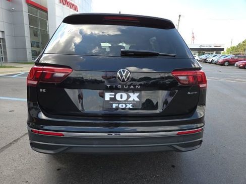 Certified 2022 Volkswagen Tiguan SE w/ Panoramic Sunroof Package image 6