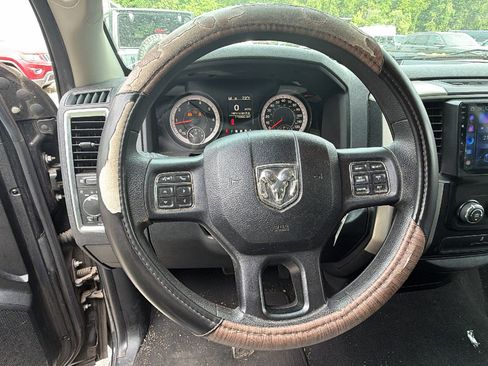 Used 2016 RAM 1500 Classic SLT RWD image 18