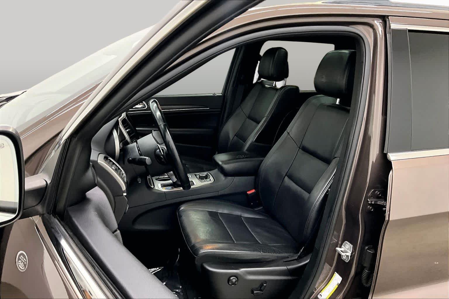 Used 2018 Jeep Grand Cherokee Limited w/ Luxury Group II AWD/4WD image 8