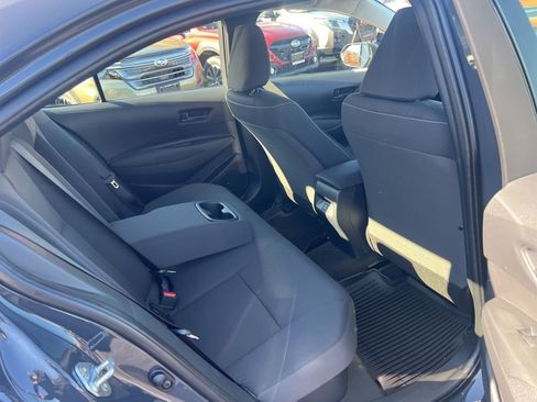 Used 2025 Toyota Corolla LE image 36